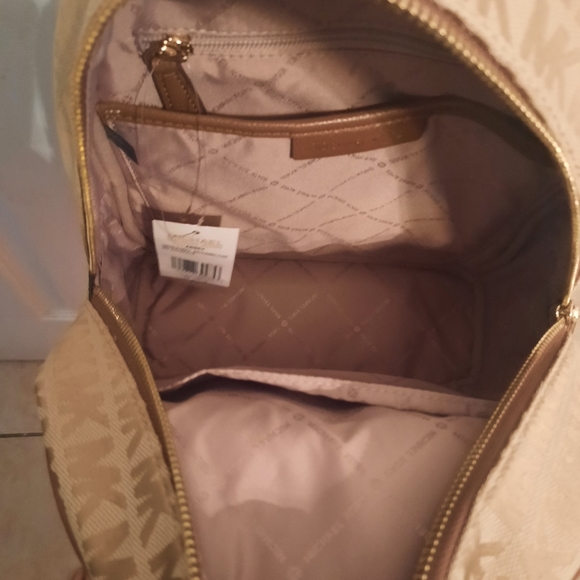 Mk backpack - Picture 2 of 5